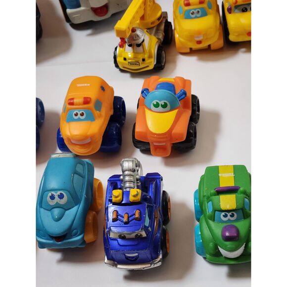 Tonka Toy Vehicle Lot – 27-Piece Assortment, Trucks & Construction - Picture 8 of 10